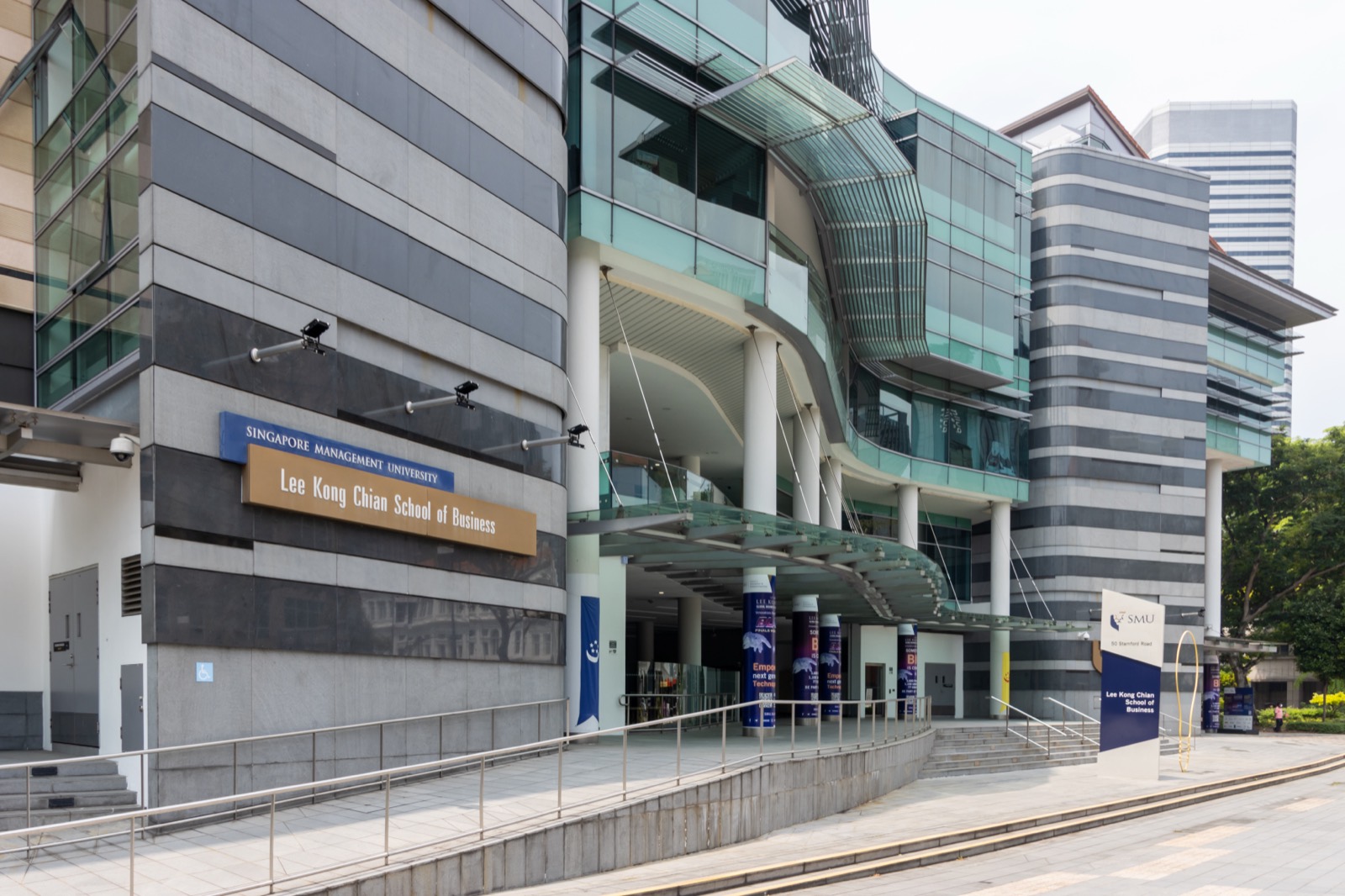 SMU 李光前商学院 市中心校区